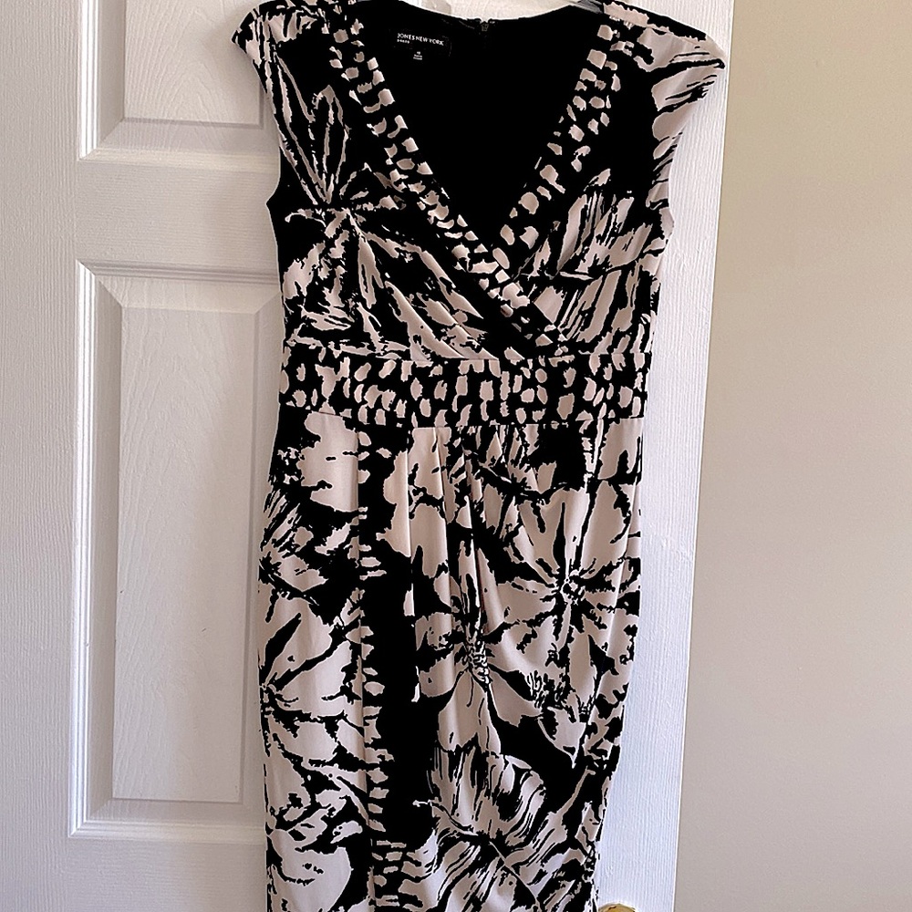 Black& off White 95% polyester, 5% spandex